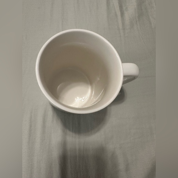 White Daisy Mug with 'New Beginnings' Design - Picture 2 of 5